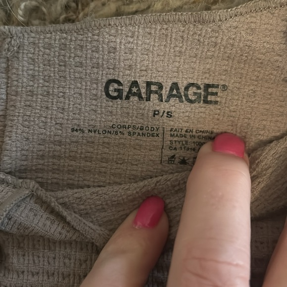 Garage tops - Picture 2 of 3